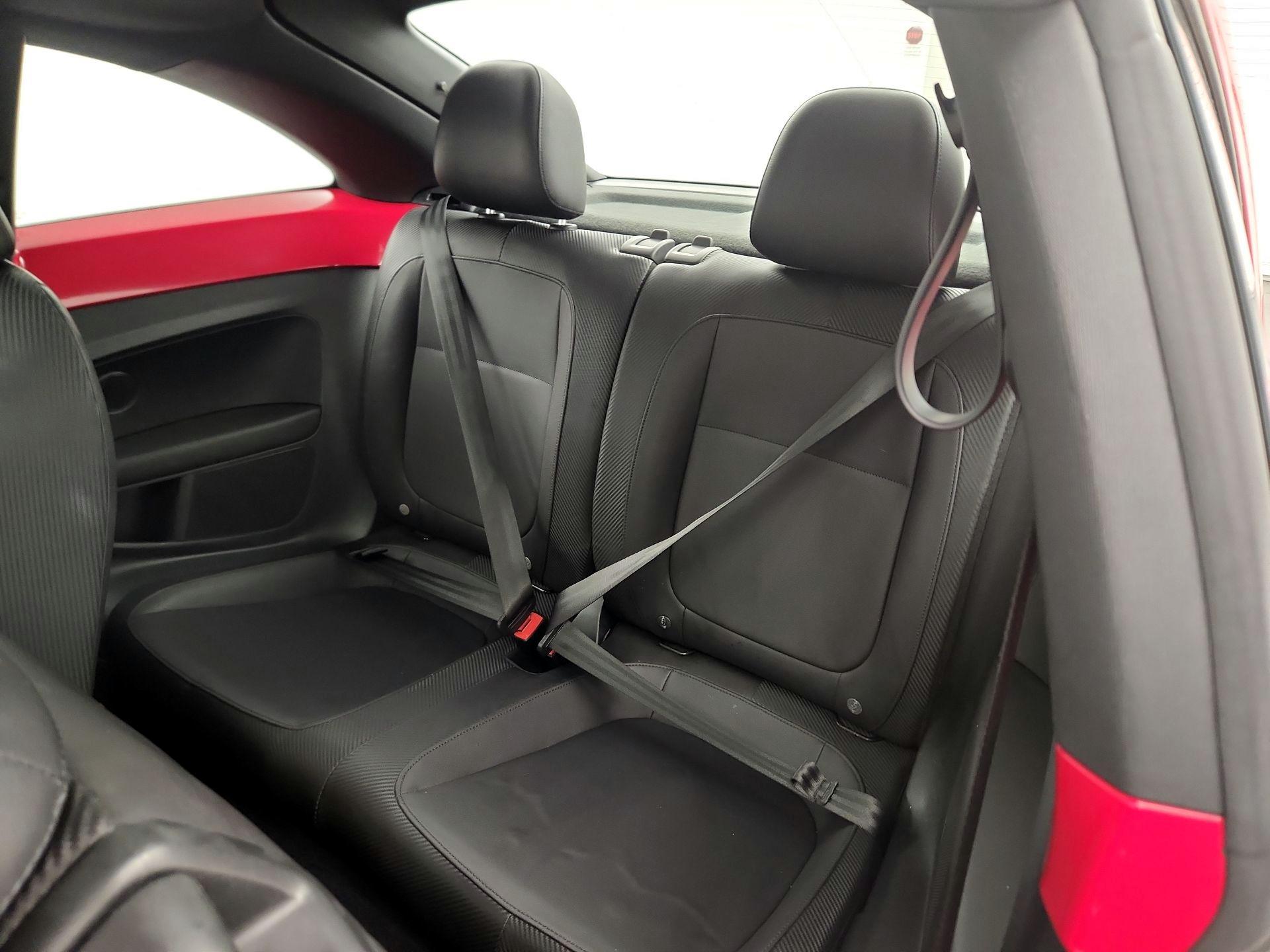 Thumbnail: 2015 Volkswagen Beetle - 18