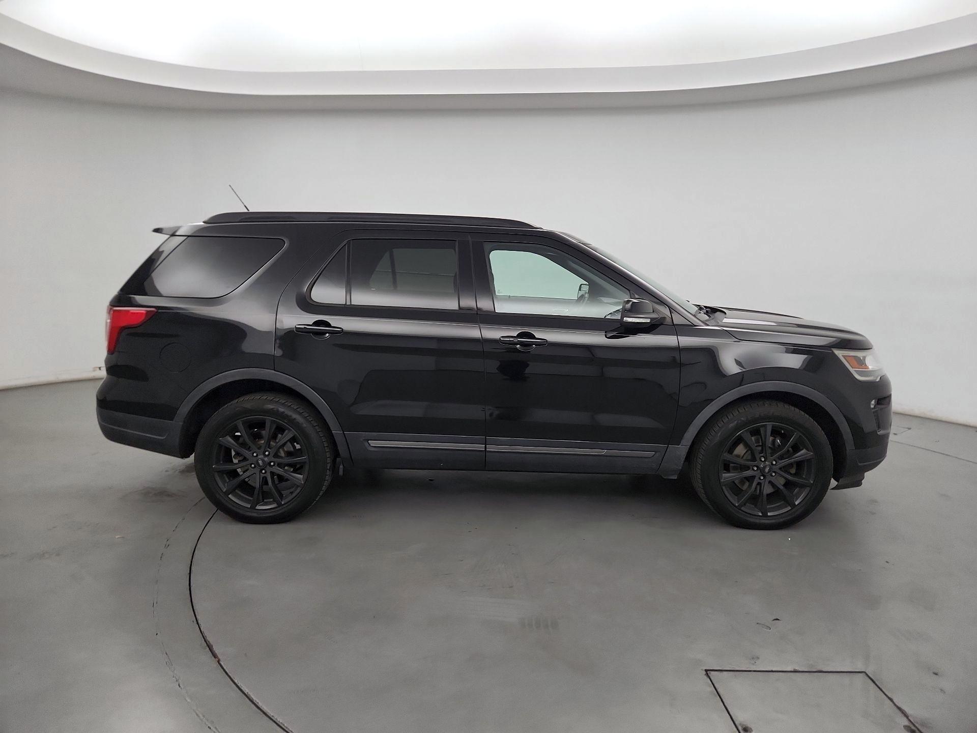 Thumbnail: 2018 Ford Explorer - 4