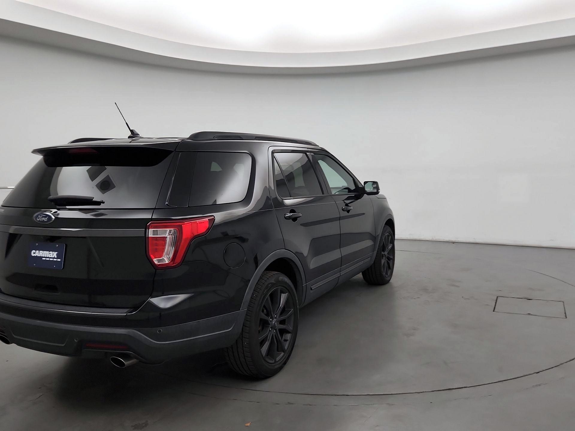 Thumbnail: 2018 Ford Explorer - 5