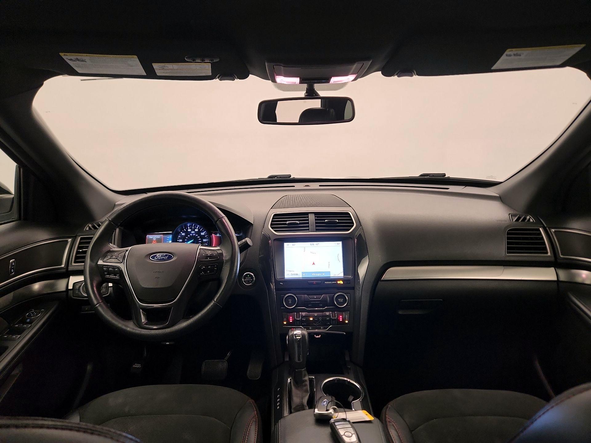 Thumbnail: 2018 Ford Explorer - 8