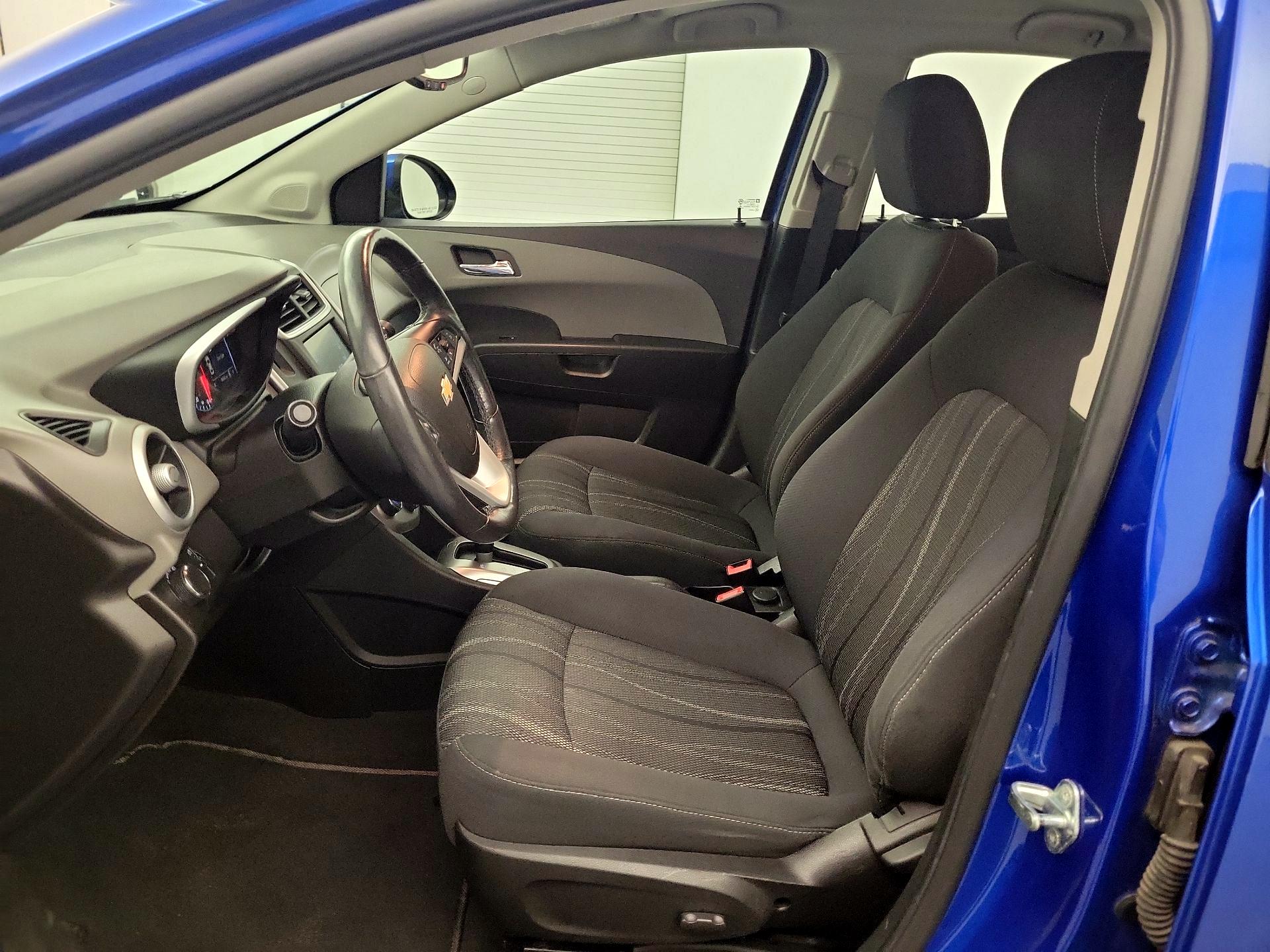 Thumbnail: 2017 Chevrolet Sonic - 9