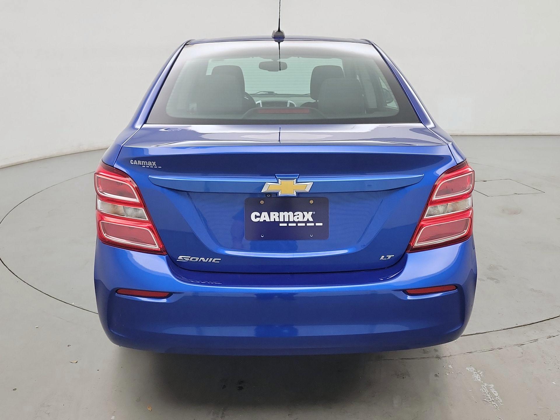 Thumbnail: 2017 Chevrolet Sonic - 6