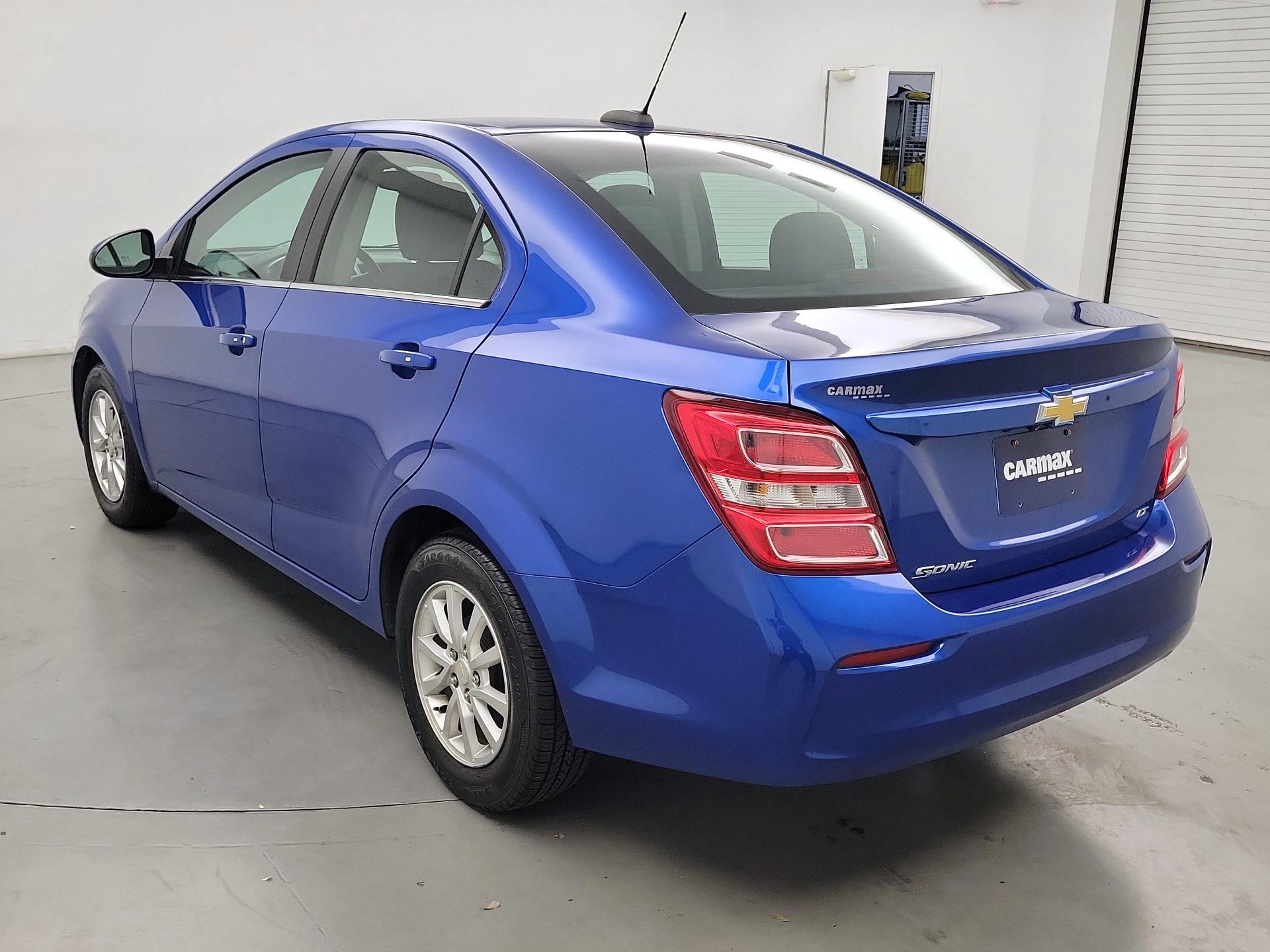 Thumbnail: 2017 Chevrolet Sonic - 7