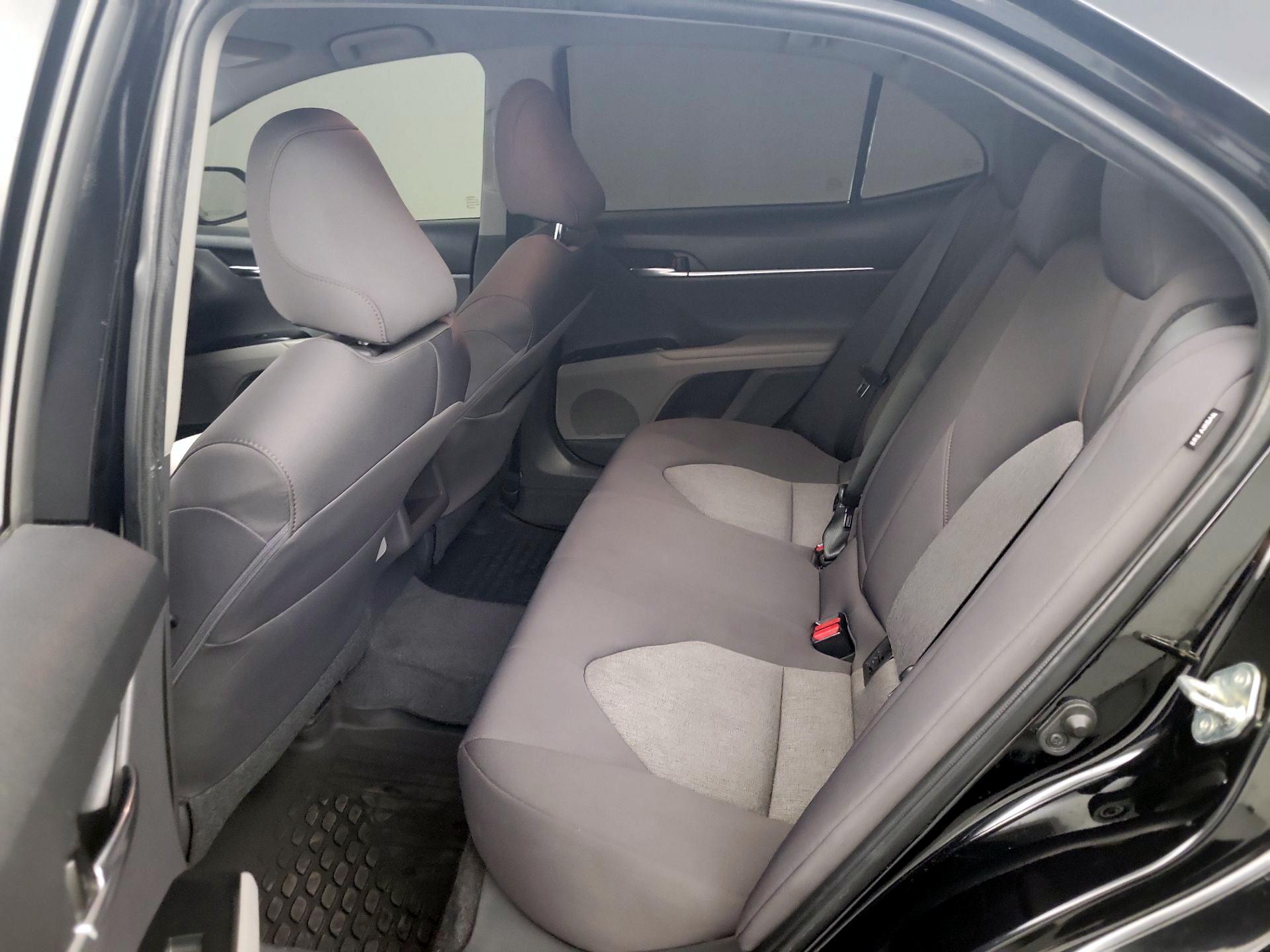 Thumbnail: 2020 Toyota Camry - 17