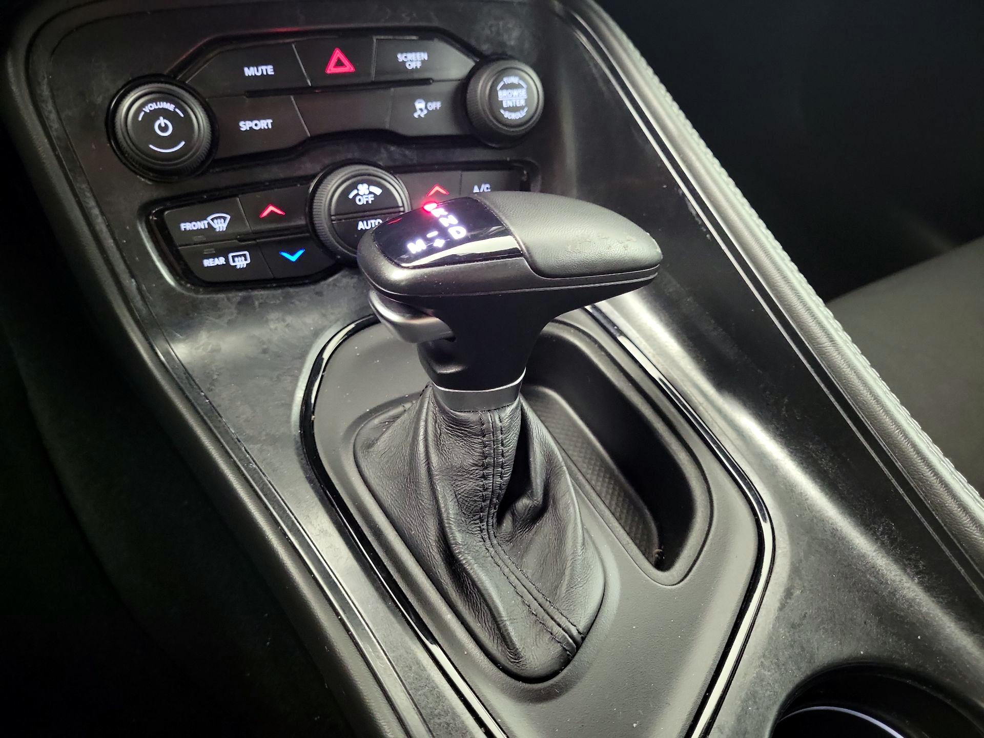 Thumbnail: 2019 Dodge Challenger - 15