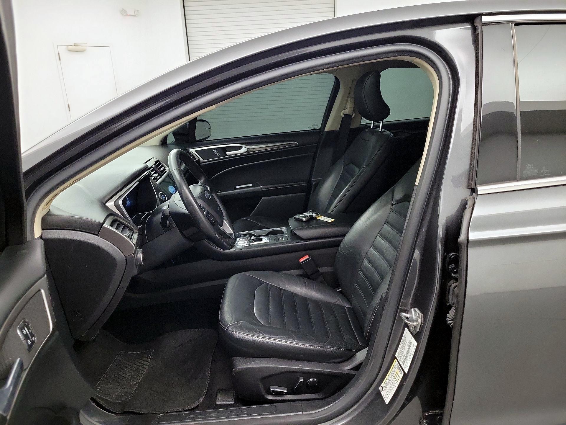 Thumbnail: 2017 Ford Fusion - 9