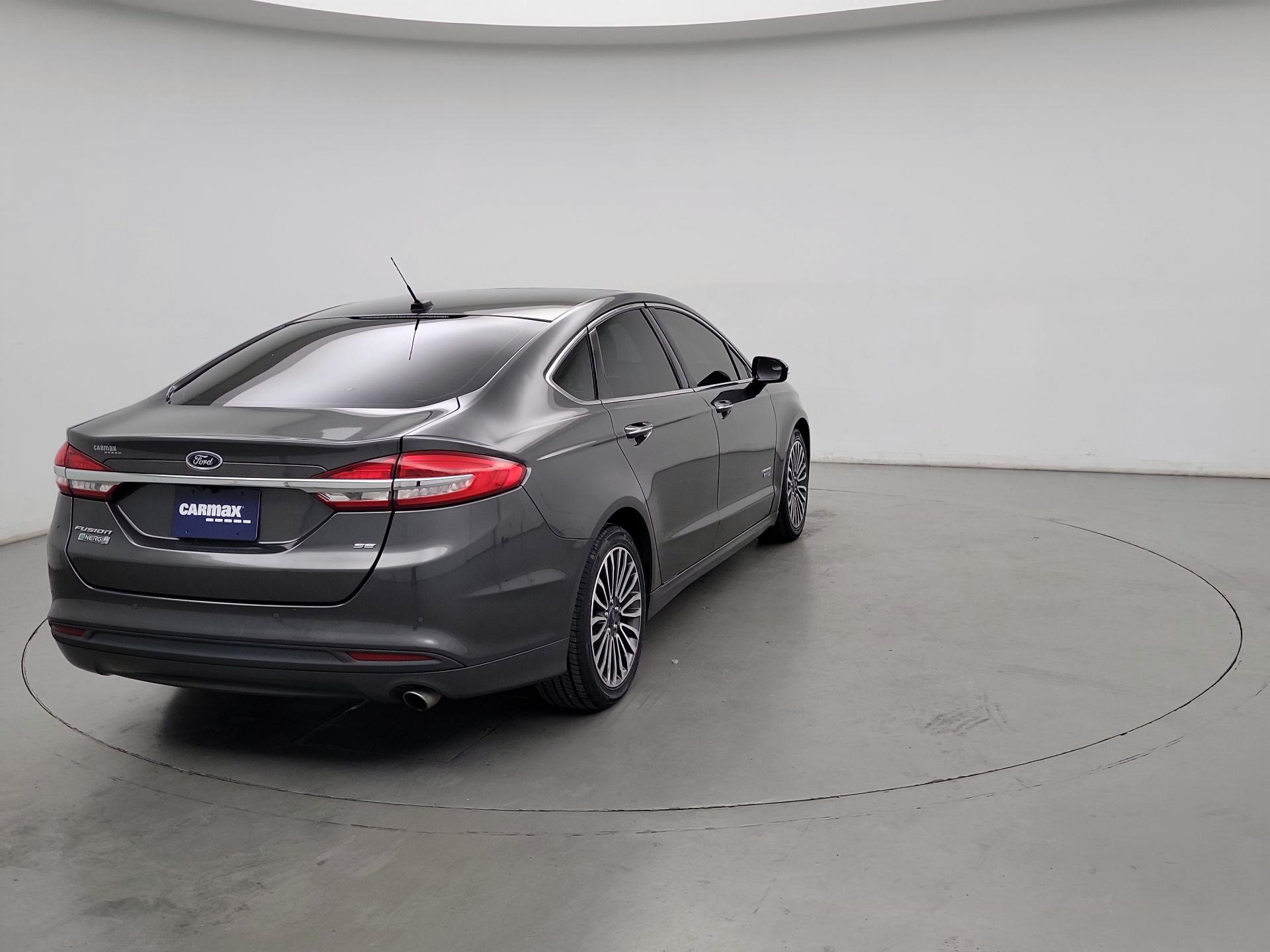 Thumbnail: 2017 Ford Fusion - 5