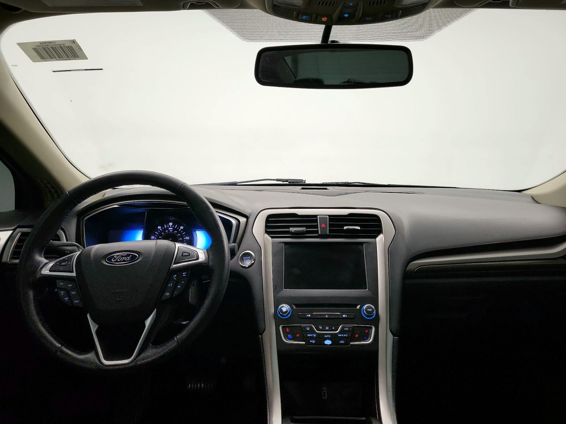 Thumbnail: 2017 Ford Fusion - 8