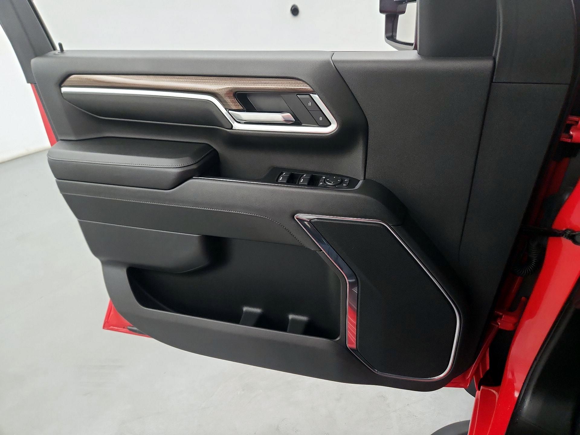 Thumbnail: 2024 Chevrolet Silverado 2500 - 10