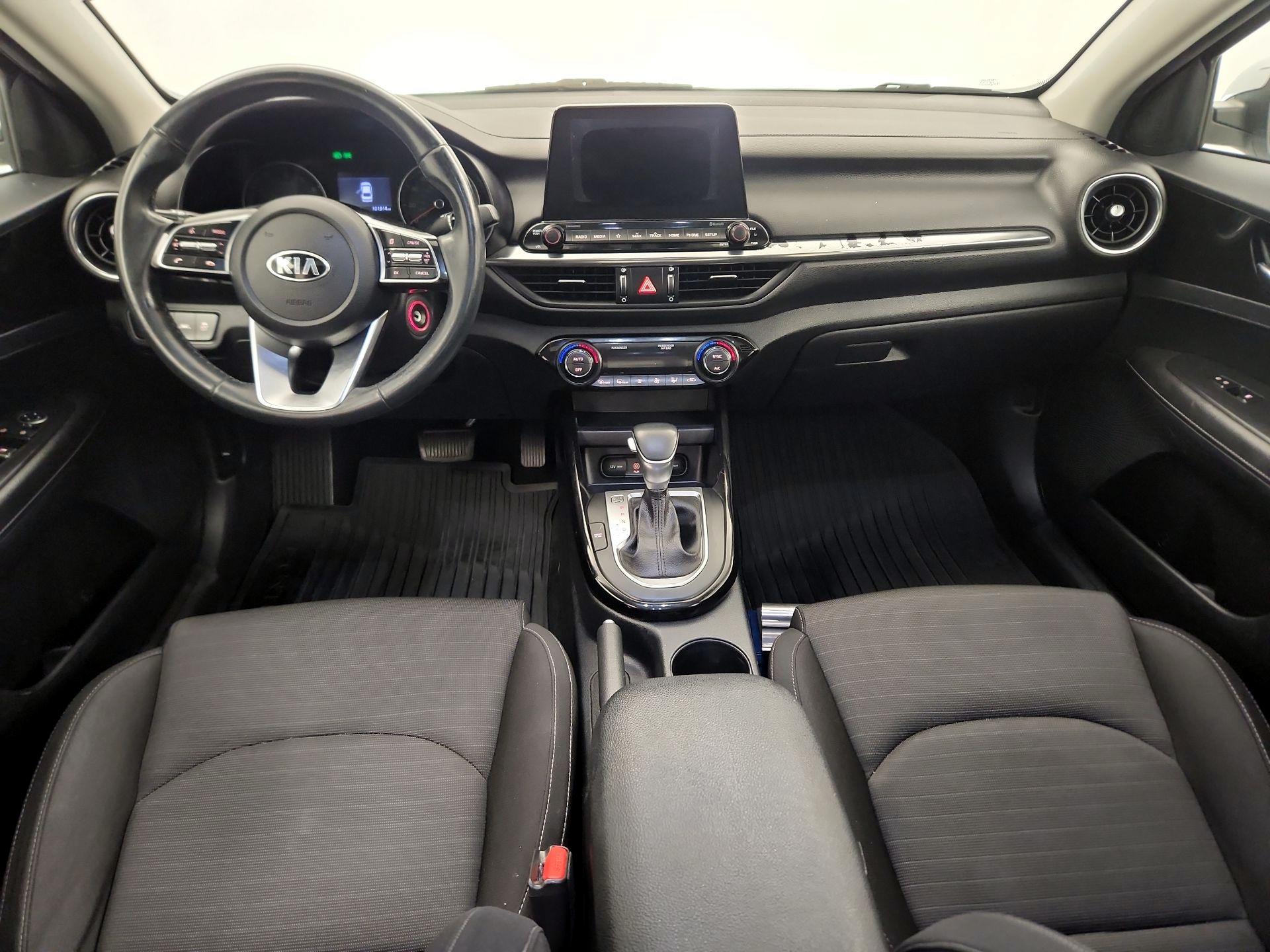 Thumbnail: 2019 Kia Forte - 9