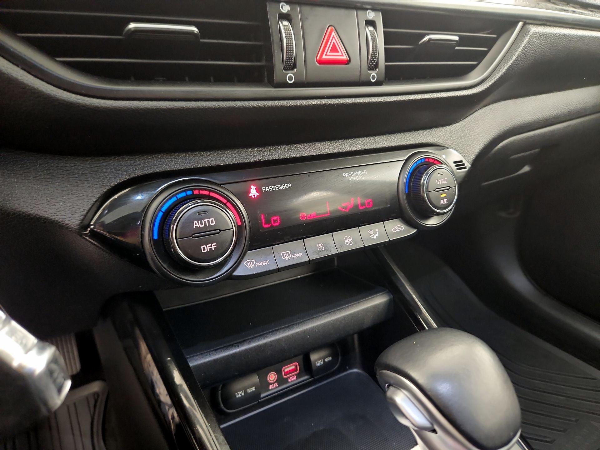 Thumbnail: 2019 Kia Forte - 16