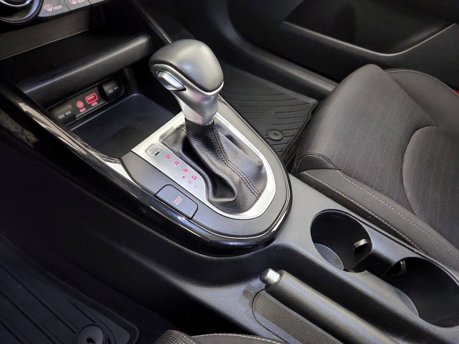 Thumbnail: 2019 Kia Forte - 17