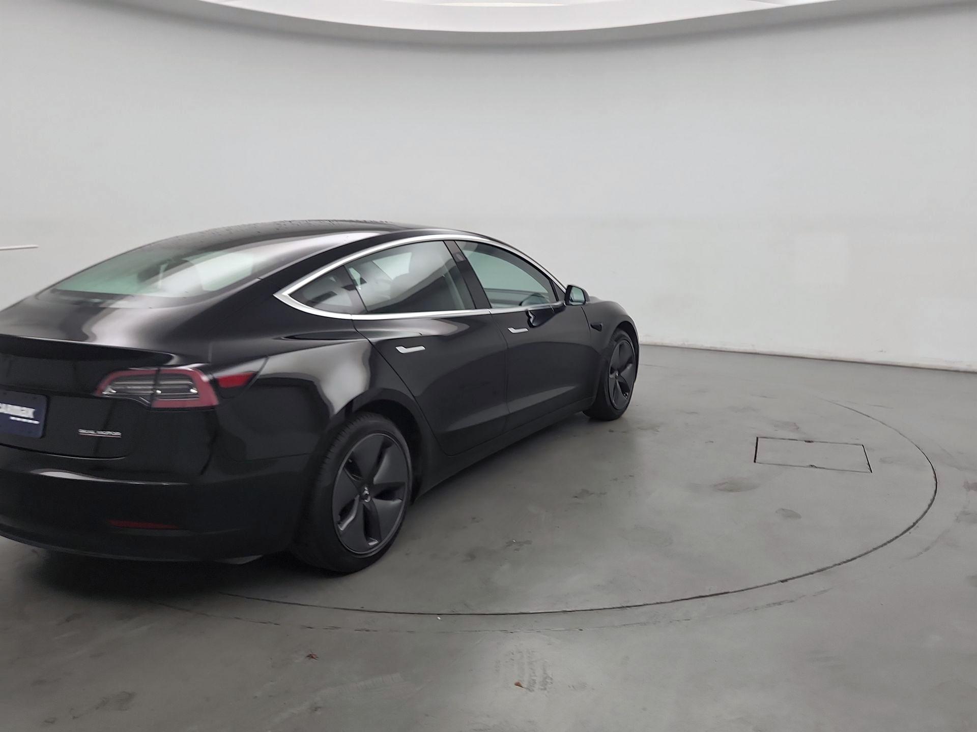 Thumbnail: 2019 Tesla Model 3 - 5