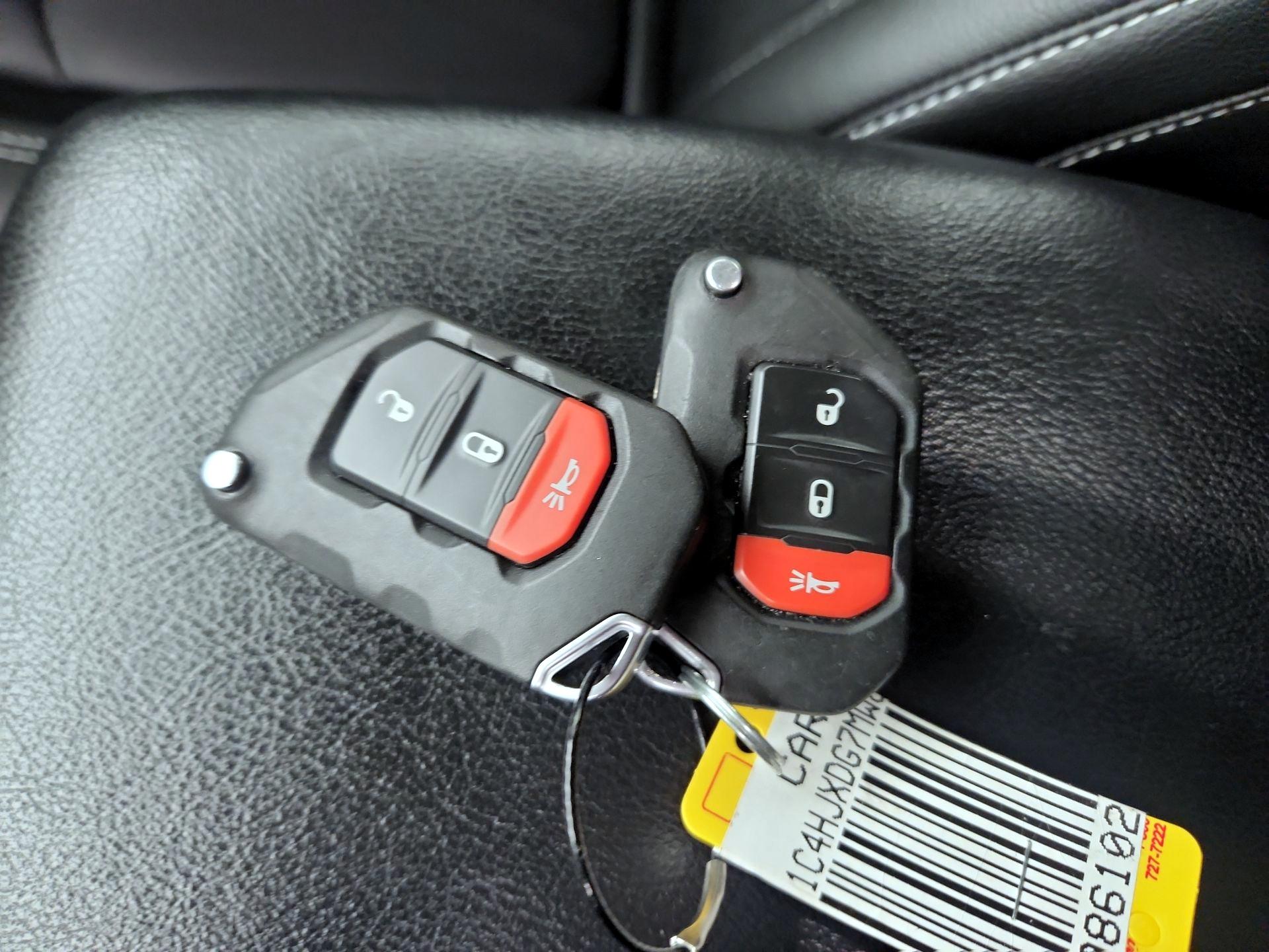 Thumbnail: 2021 Jeep Wrangler - 20