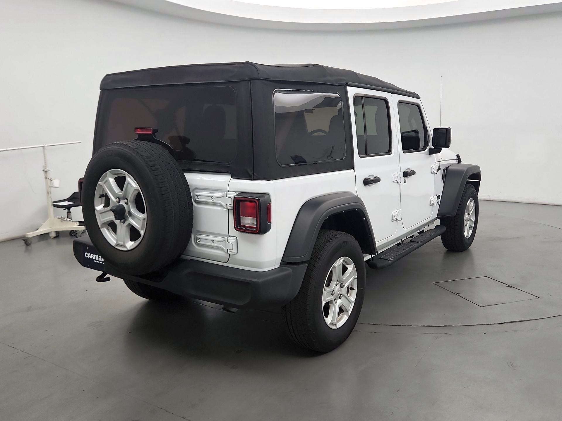 Thumbnail: 2021 Jeep Wrangler - 5
