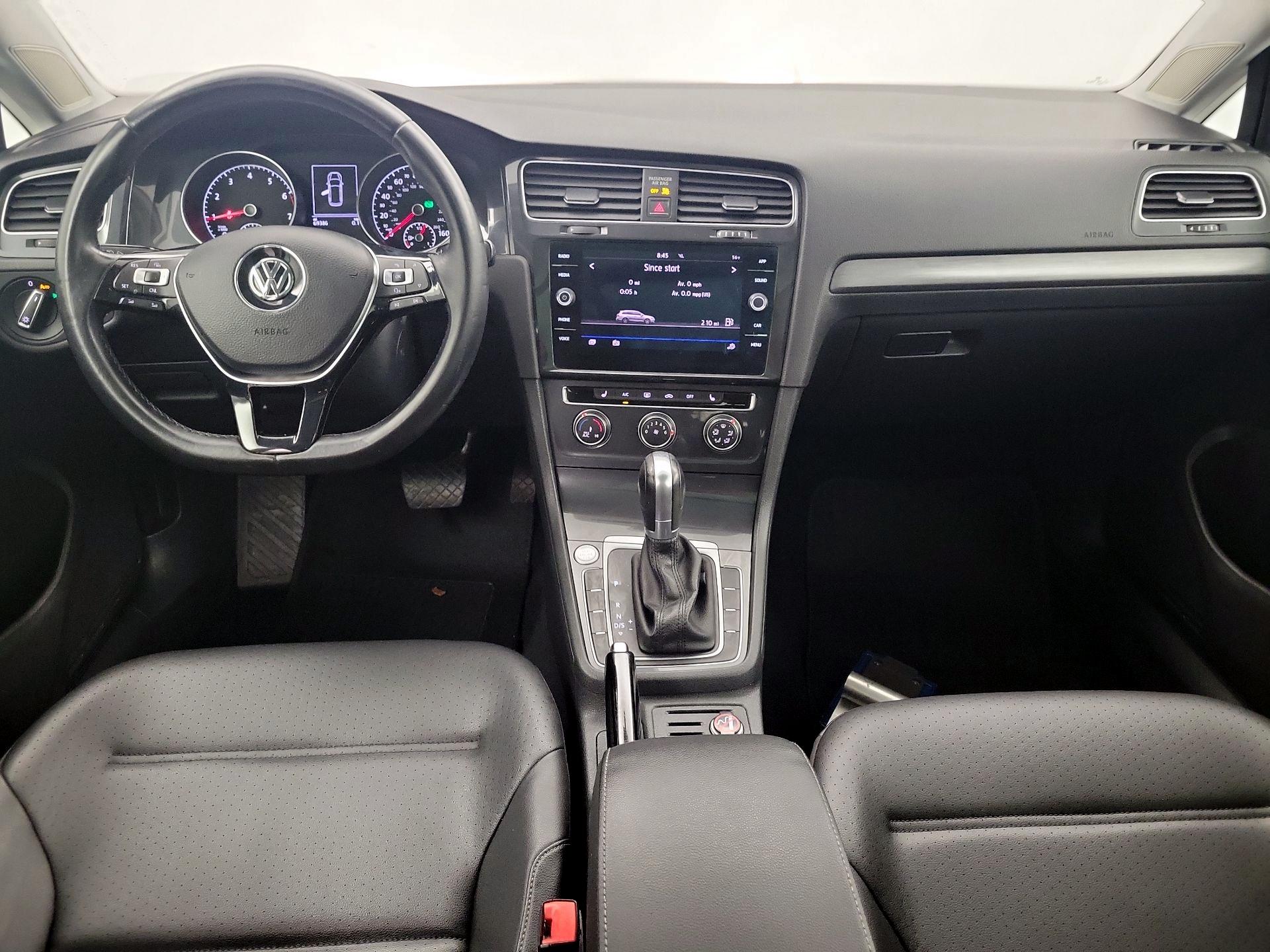 Thumbnail: 2018 Volkswagen Golf - 9