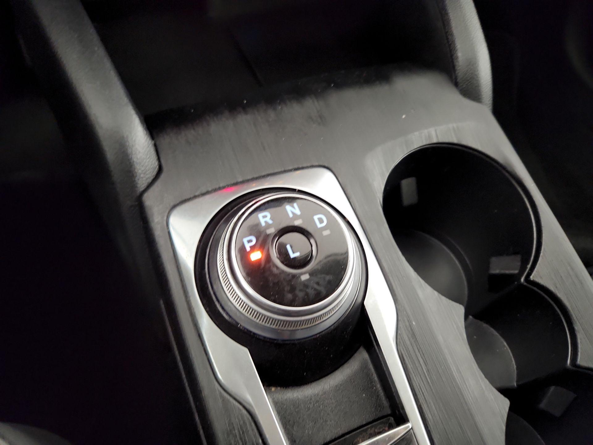 Thumbnail: 2021 Ford Escape - 15