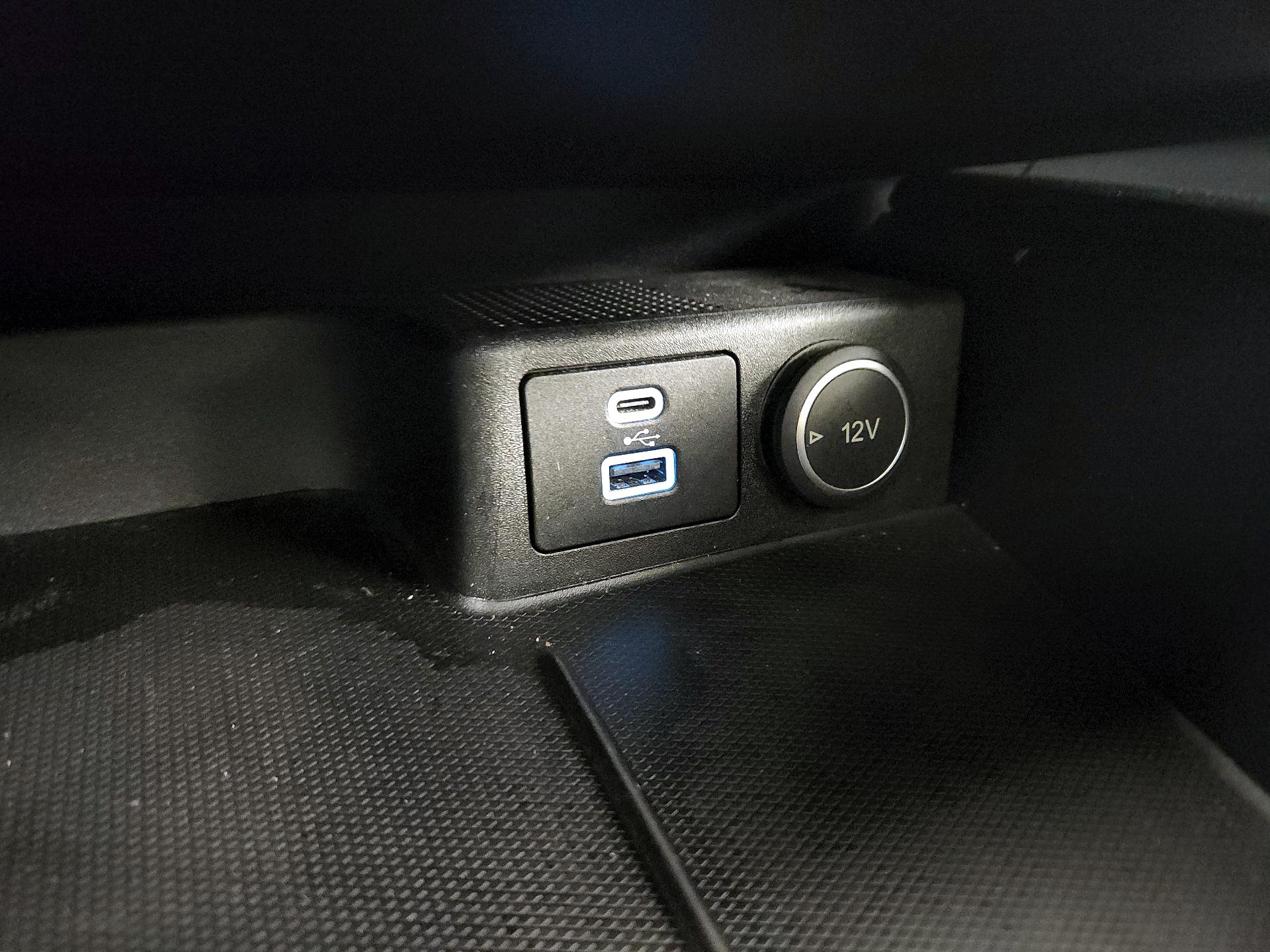 Thumbnail: 2021 Ford Escape - 16