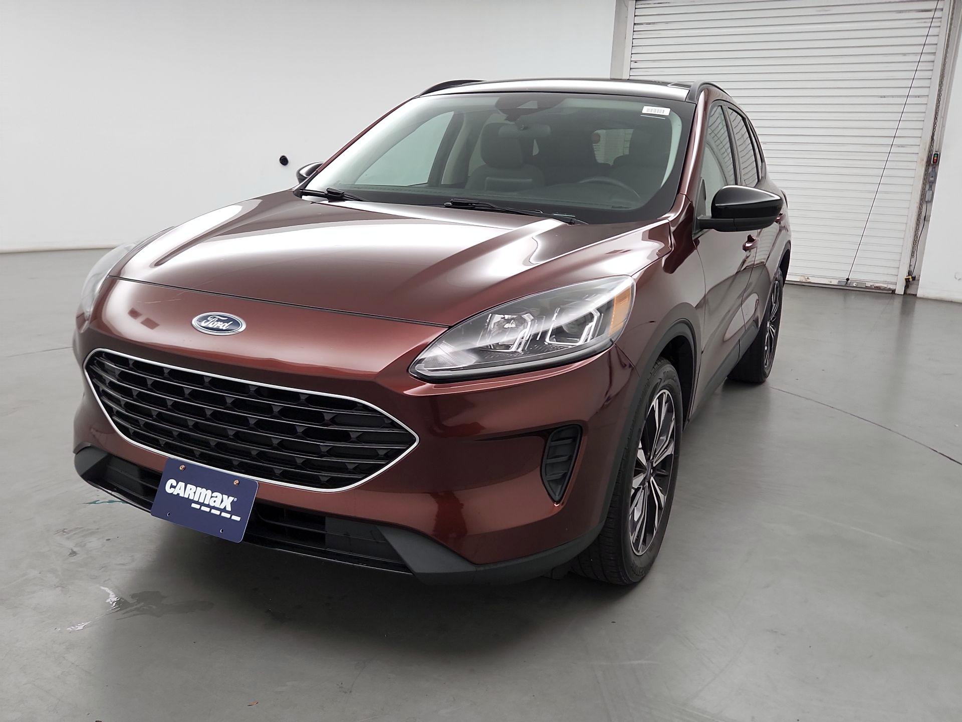 Thumbnail: 2021 Ford Escape - 3