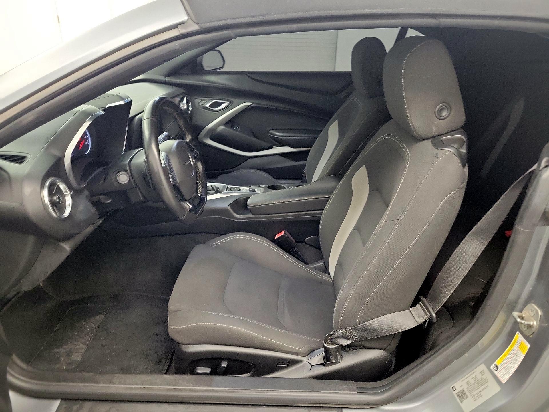 Thumbnail: 2020 Chevrolet Camaro - 9