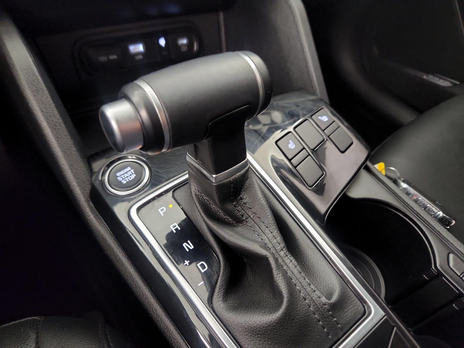 Thumbnail: 2023 Kia Sportage - 16