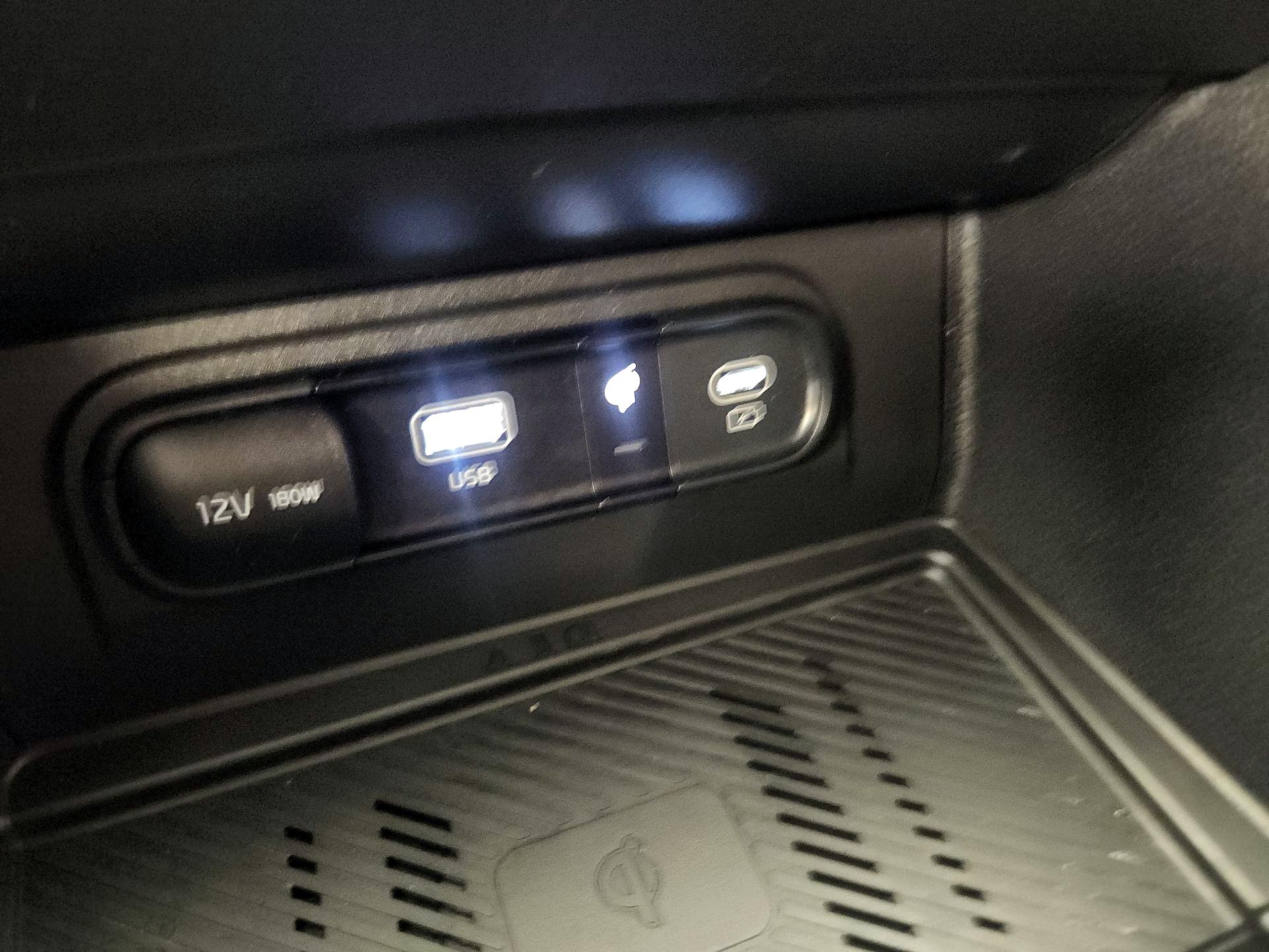 Thumbnail: 2023 Kia Sportage - 17