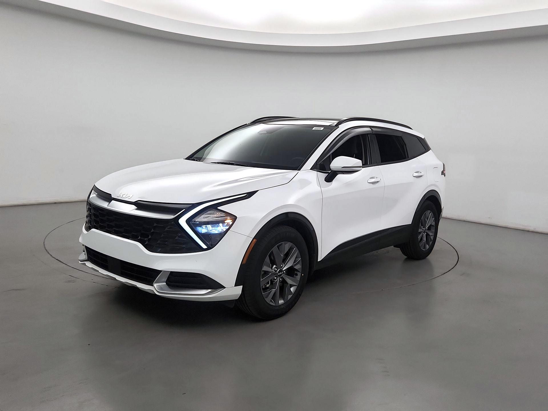 Thumbnail: 2023 Kia Sportage - 3