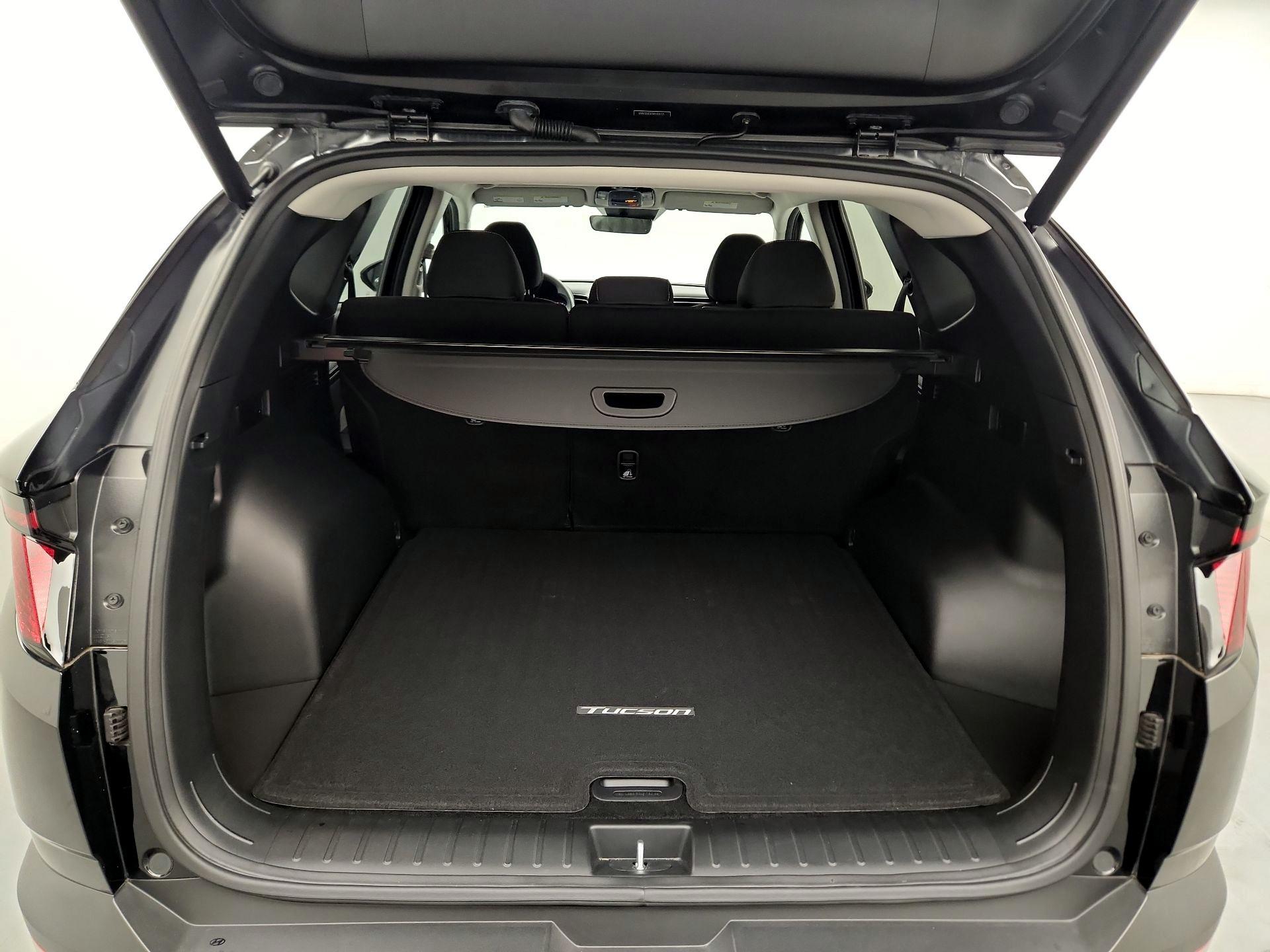 Thumbnail: 2024 Hyundai Tucson - 18