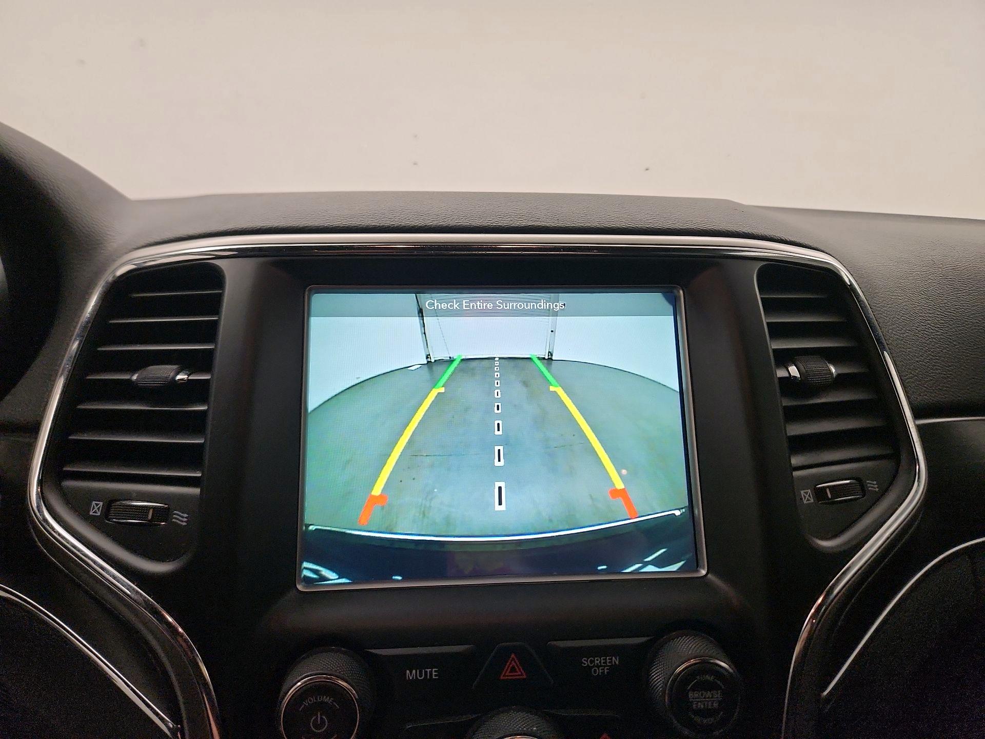 Thumbnail: 2018 Jeep Grand Cherokee - 12