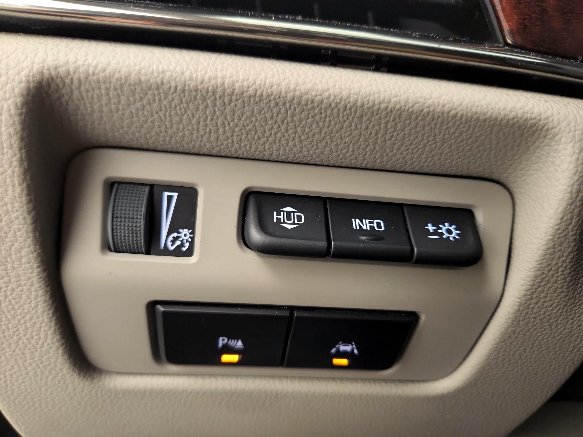 Thumbnail: 2015 Cadillac ATS - 13