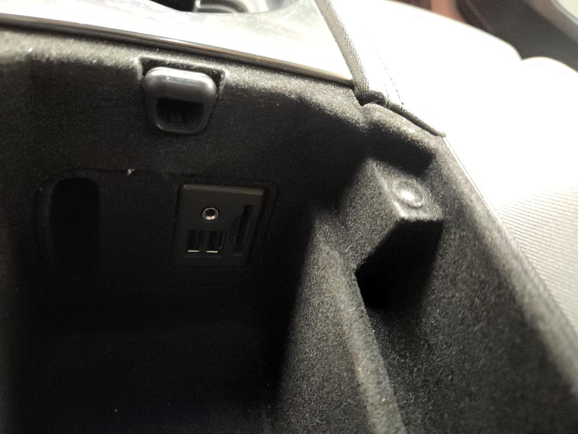 Thumbnail: 2015 Cadillac ATS - 19