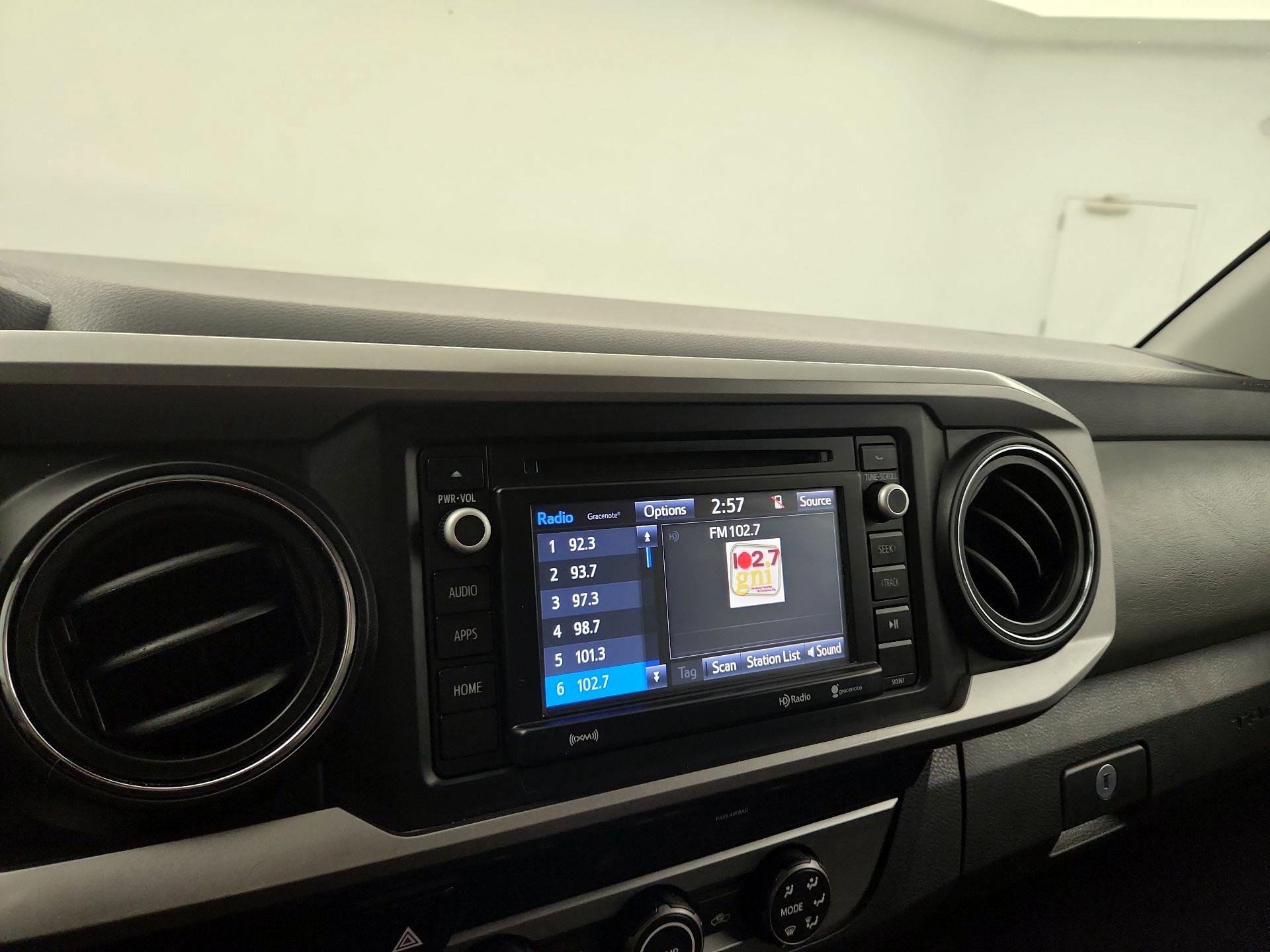Thumbnail: 2019 Toyota Tacoma - 13