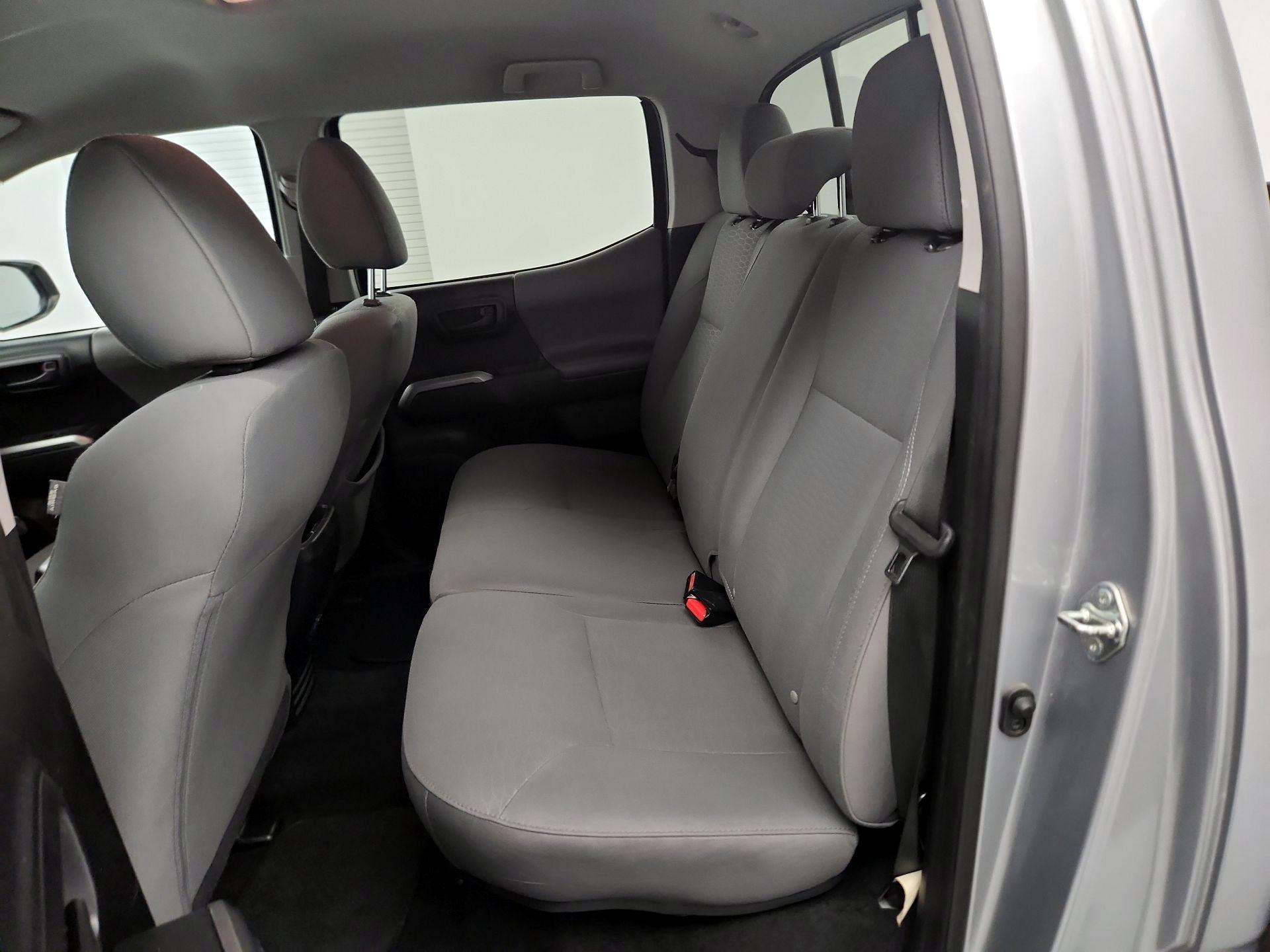 Thumbnail: 2019 Toyota Tacoma - 17