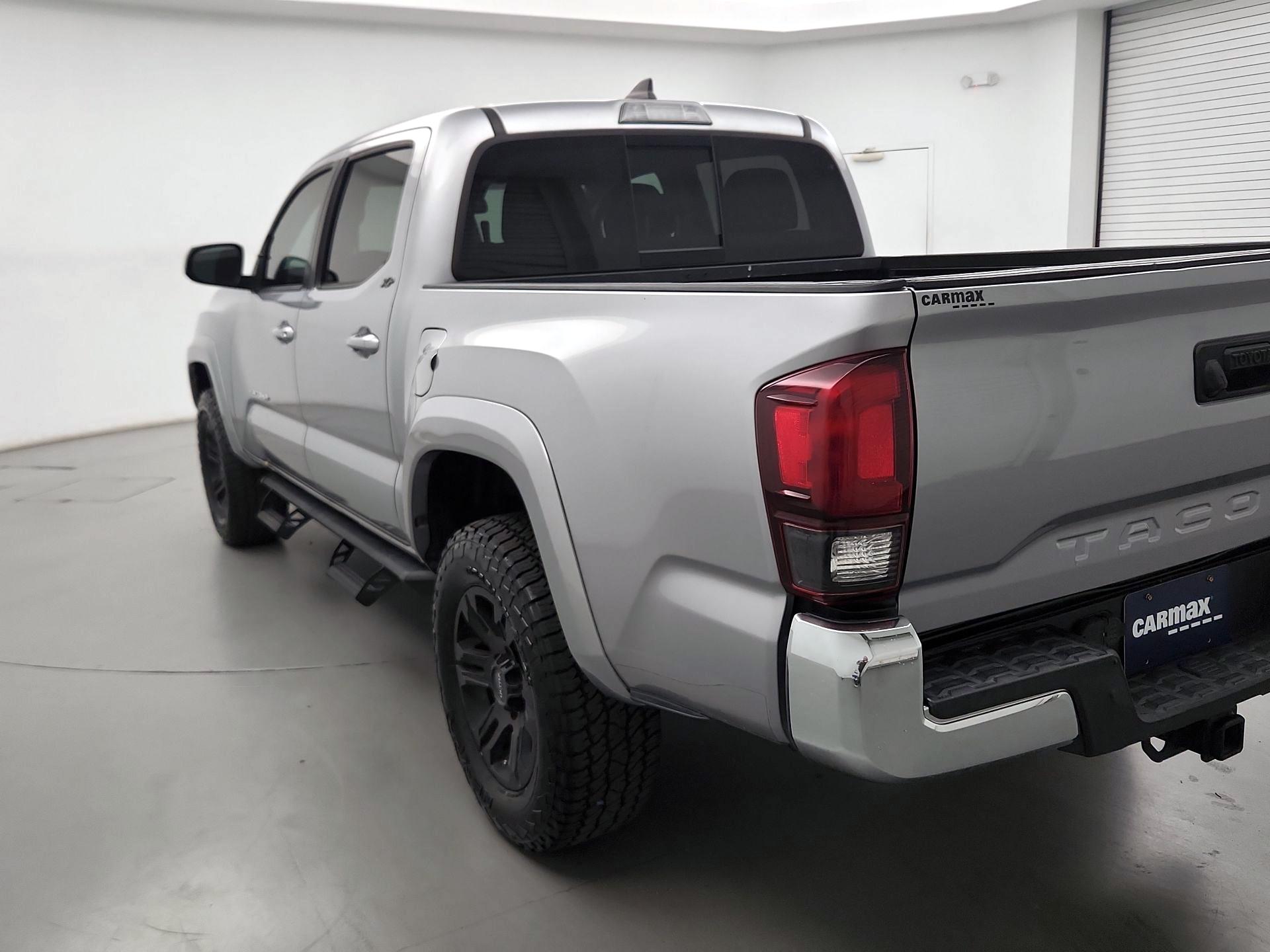 Thumbnail: 2019 Toyota Tacoma - 7