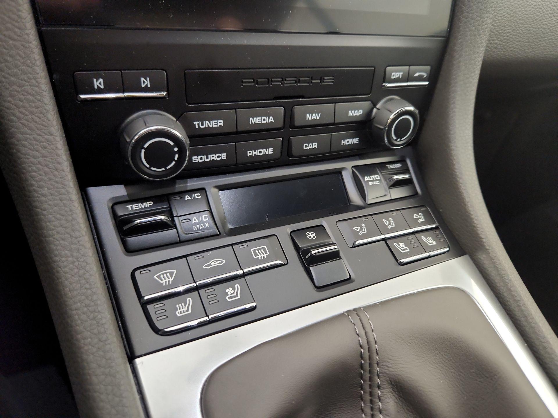 Thumbnail: 2024 Porsche 718 Cayman - 14