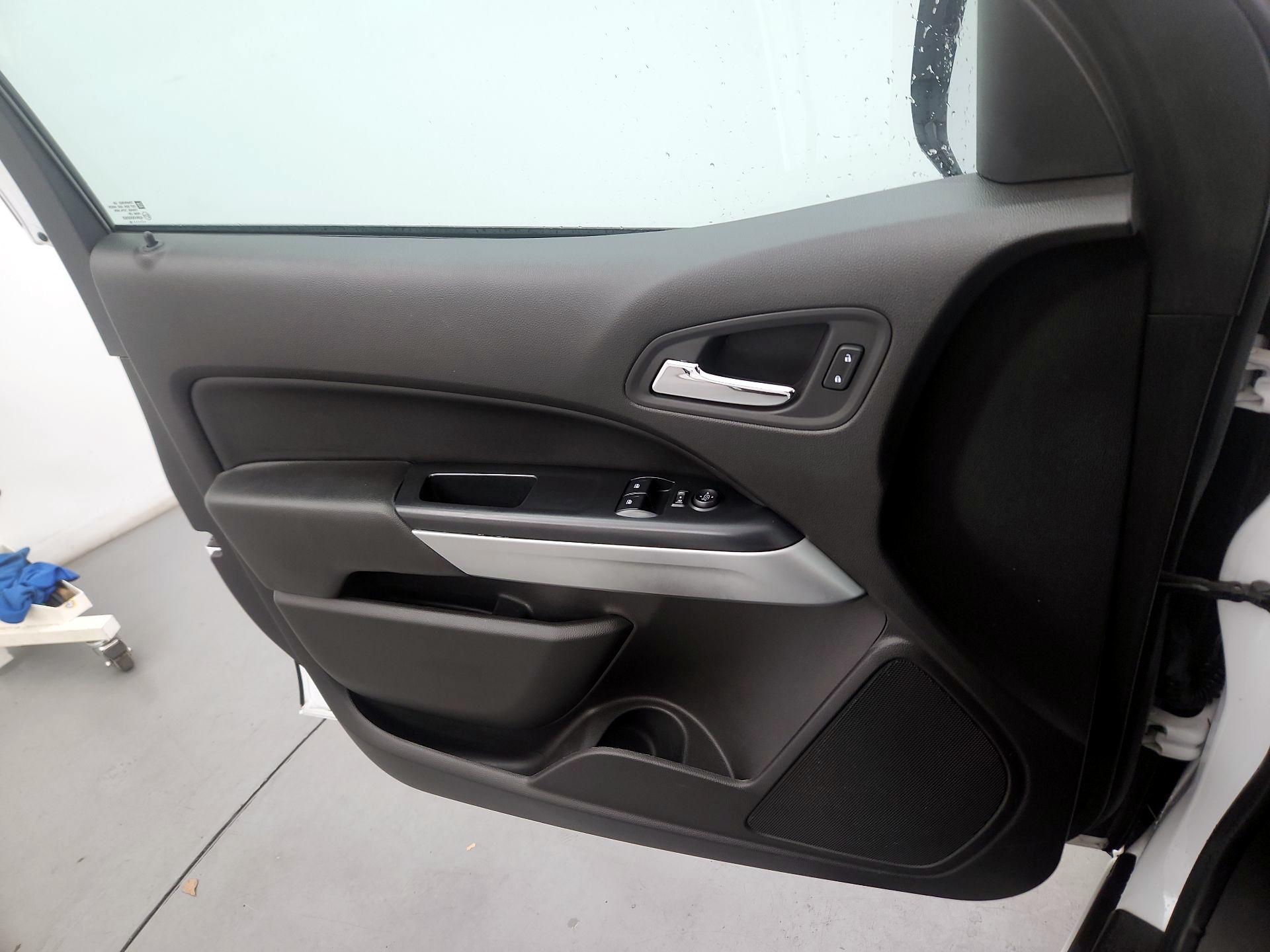 Thumbnail: 2015 Chevrolet Colorado - 10