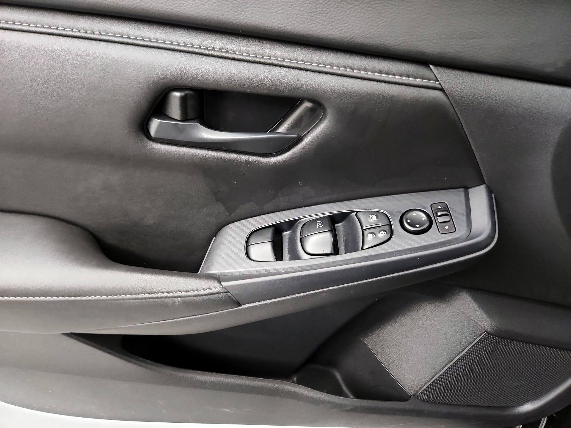 Thumbnail: 2024 Nissan Sentra - 10