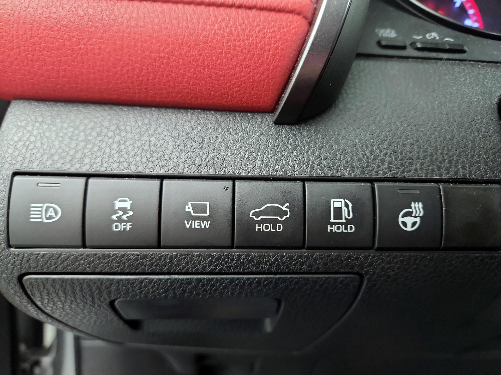 Thumbnail: 2021 Toyota Camry - 11