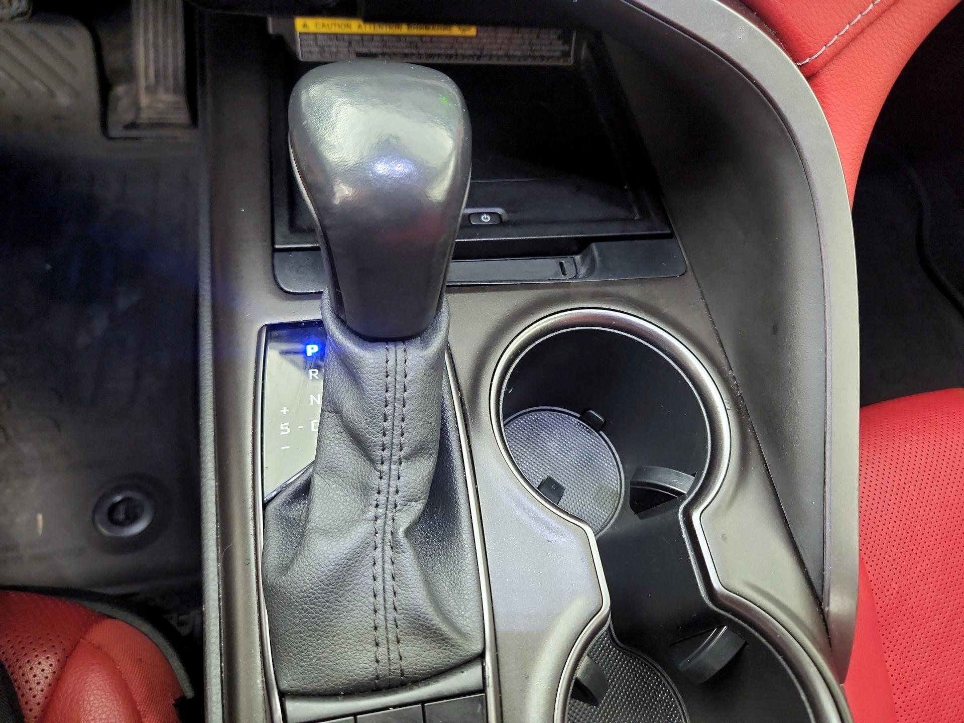 Thumbnail: 2021 Toyota Camry - 16