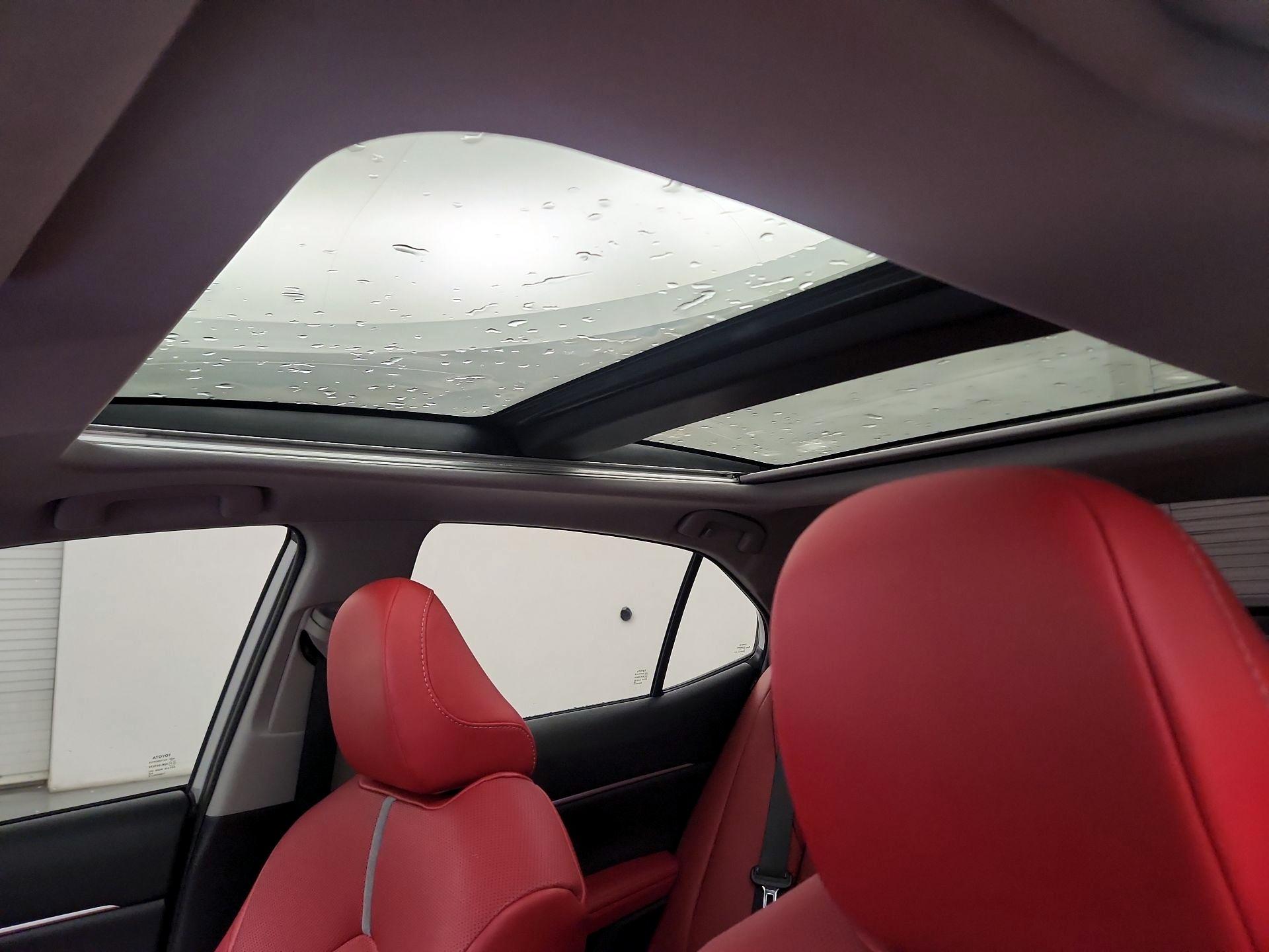 Thumbnail: 2021 Toyota Camry - 18