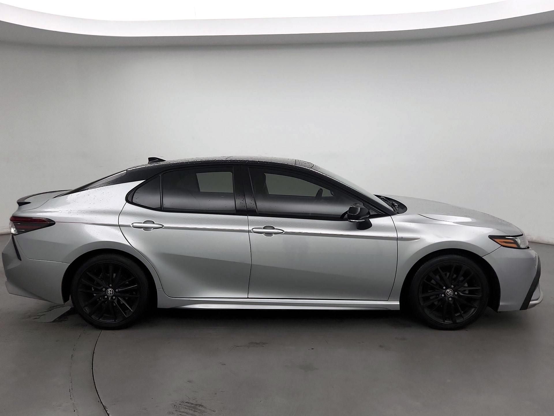 Thumbnail: 2021 Toyota Camry - 4