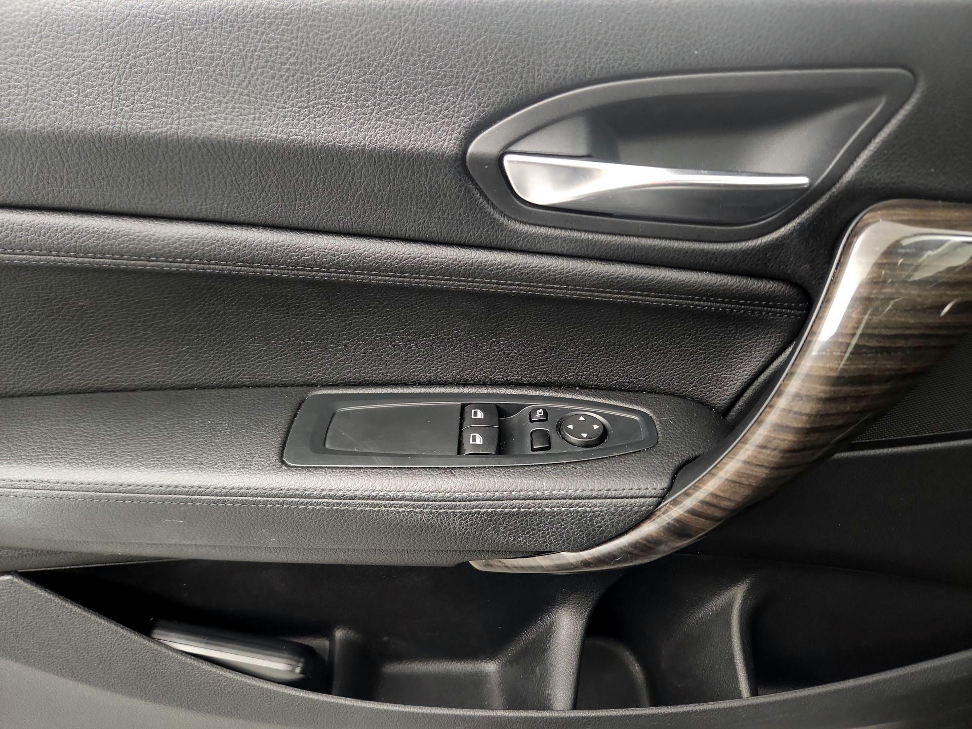 Thumbnail: 2016 BMW 2 Series - 10