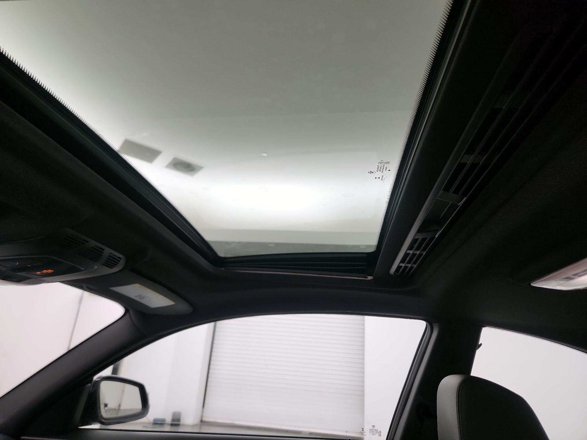 Thumbnail: 2016 BMW 2 Series - 18