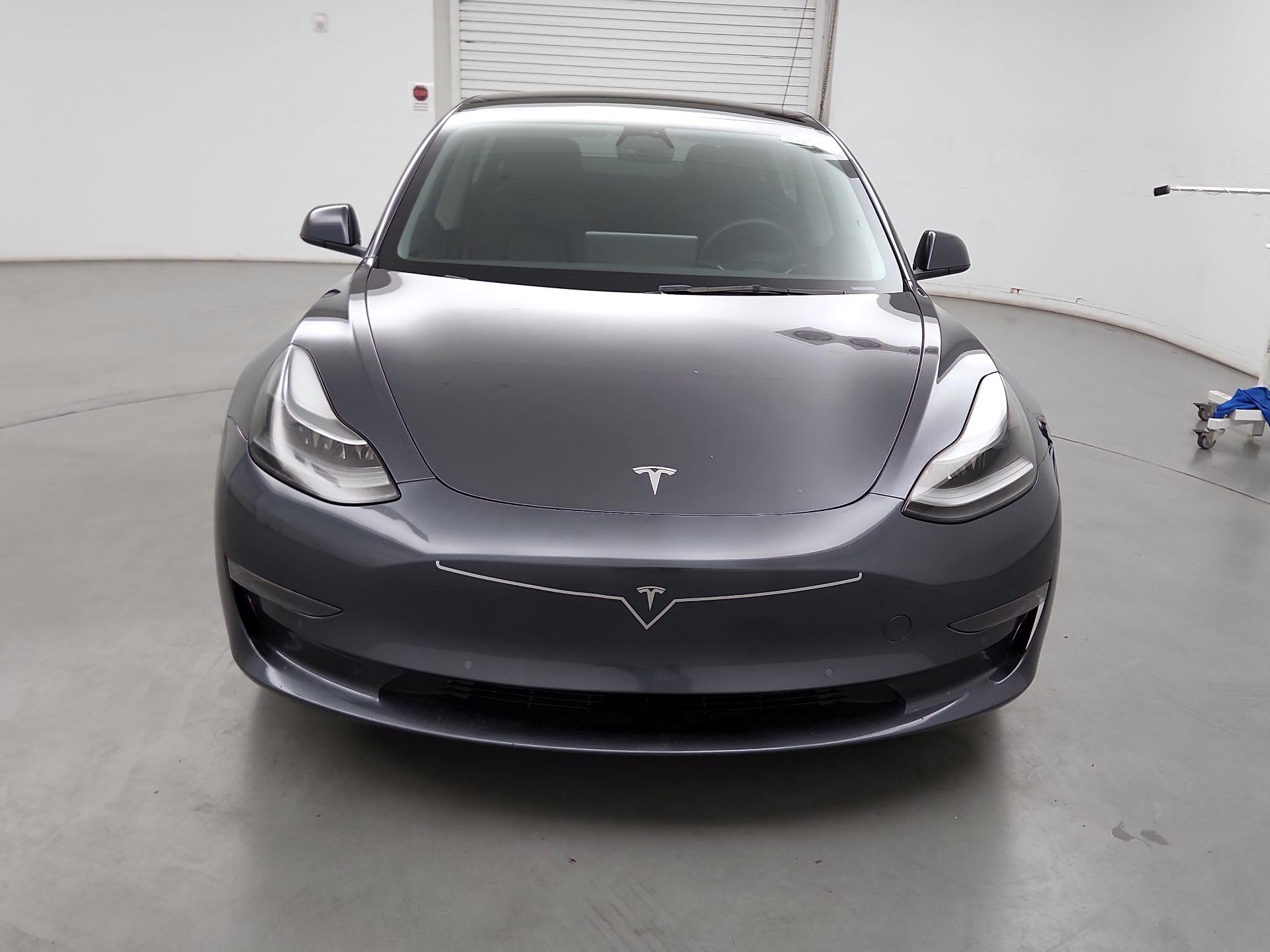 Thumbnail: 2022 Tesla Model 3 - 2