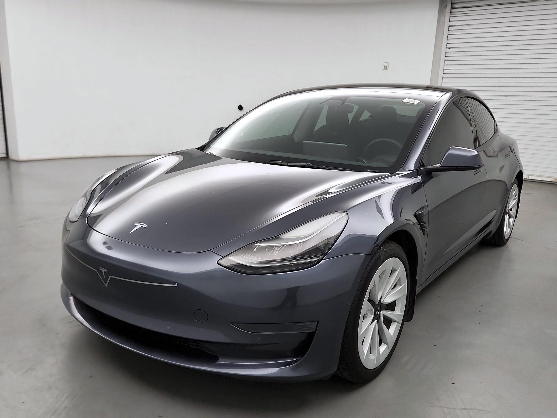Thumbnail: 2022 Tesla Model 3 - 3