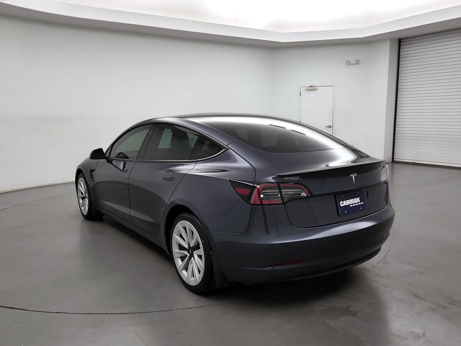 Thumbnail: 2022 Tesla Model 3 - 7