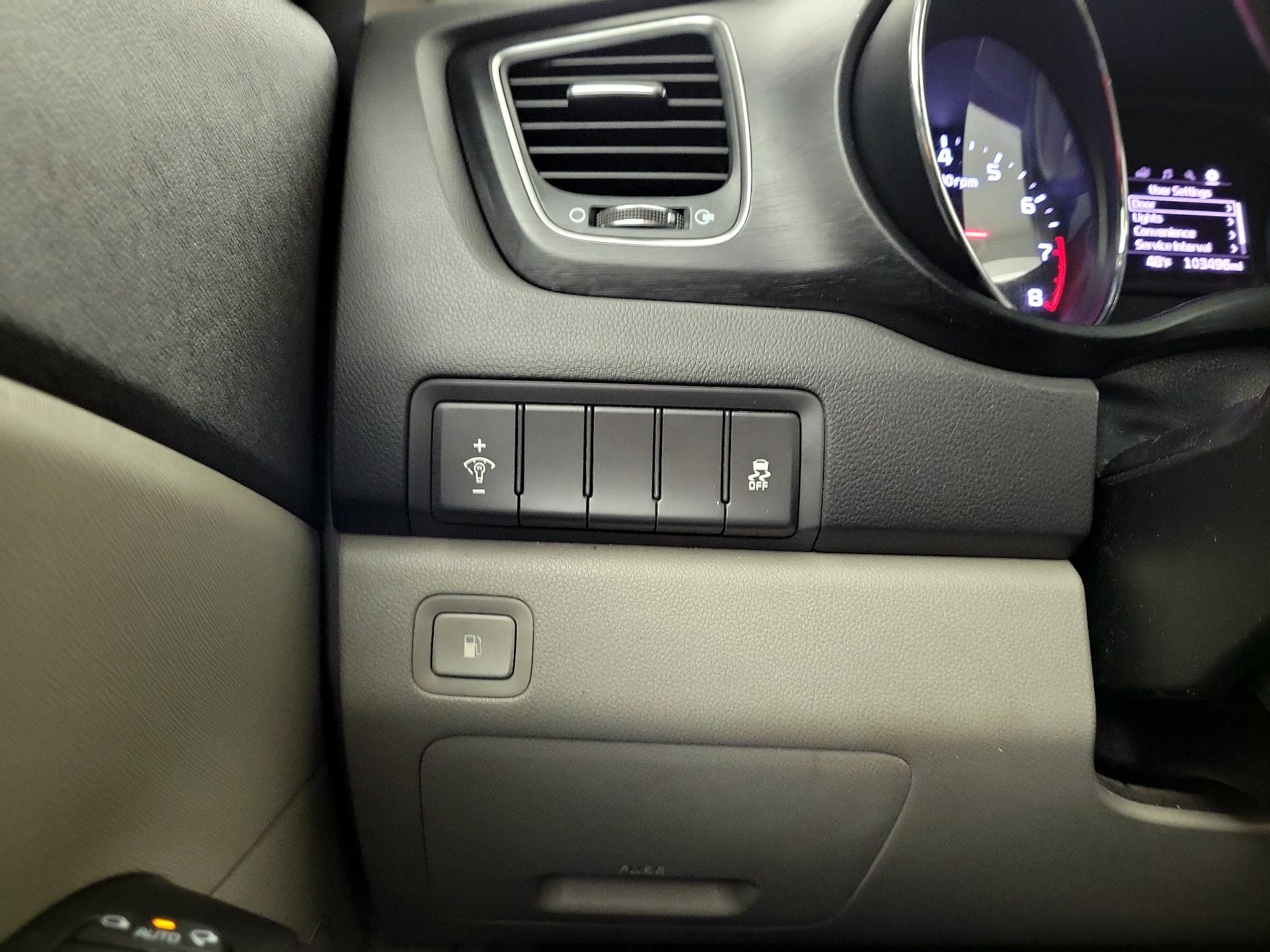 Thumbnail: 2017 Kia Sedona - 11