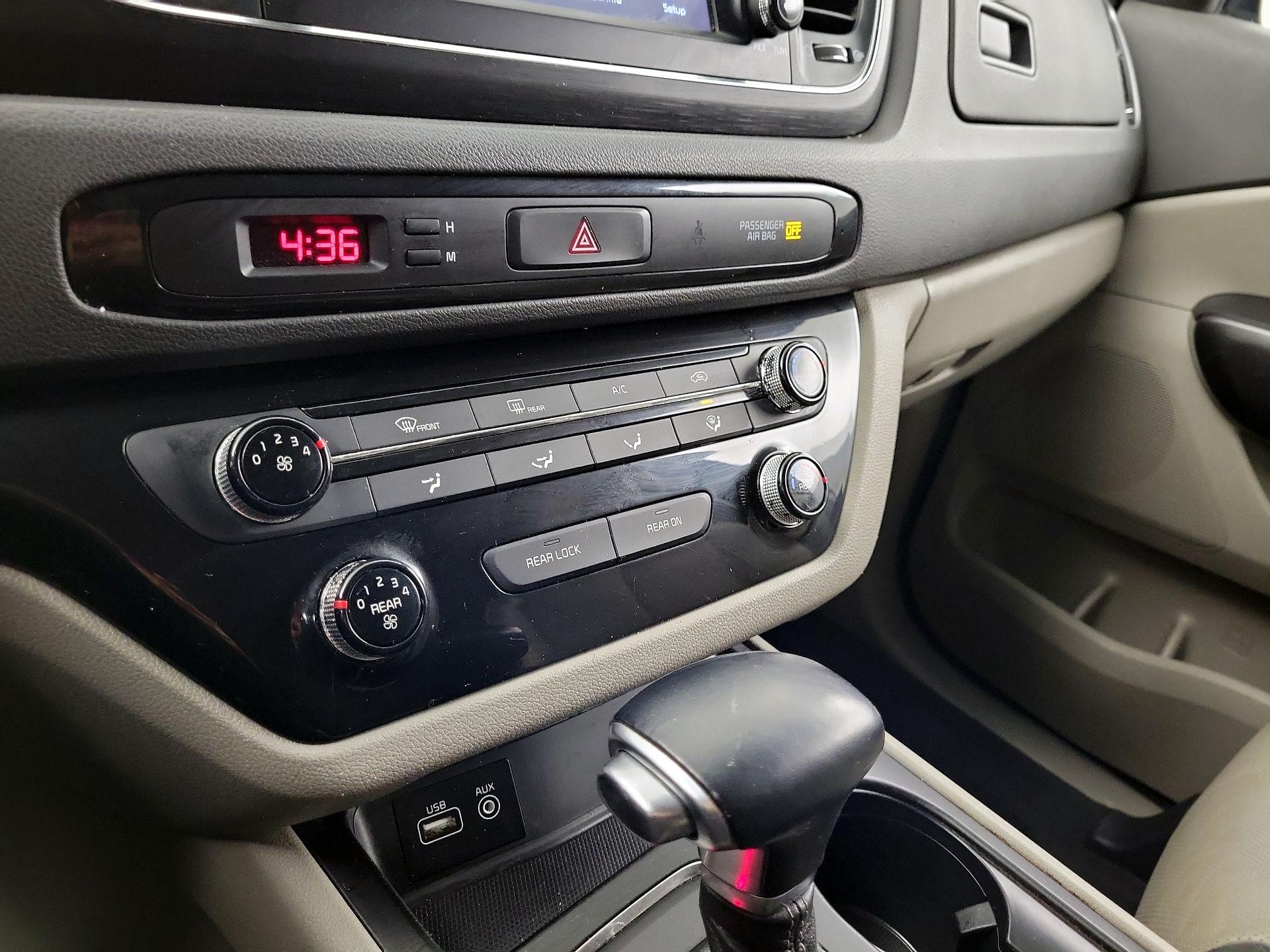 Thumbnail: 2017 Kia Sedona - 14