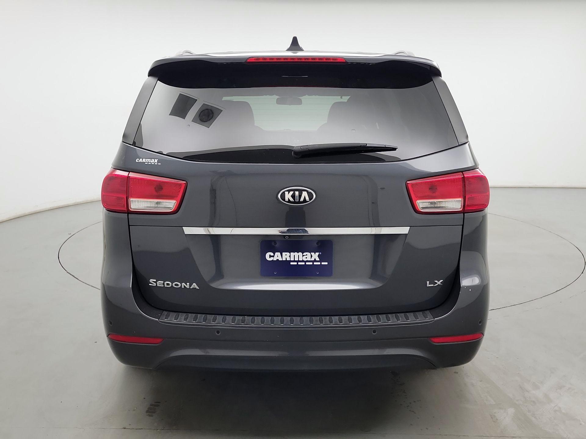 Thumbnail: 2017 Kia Sedona - 6