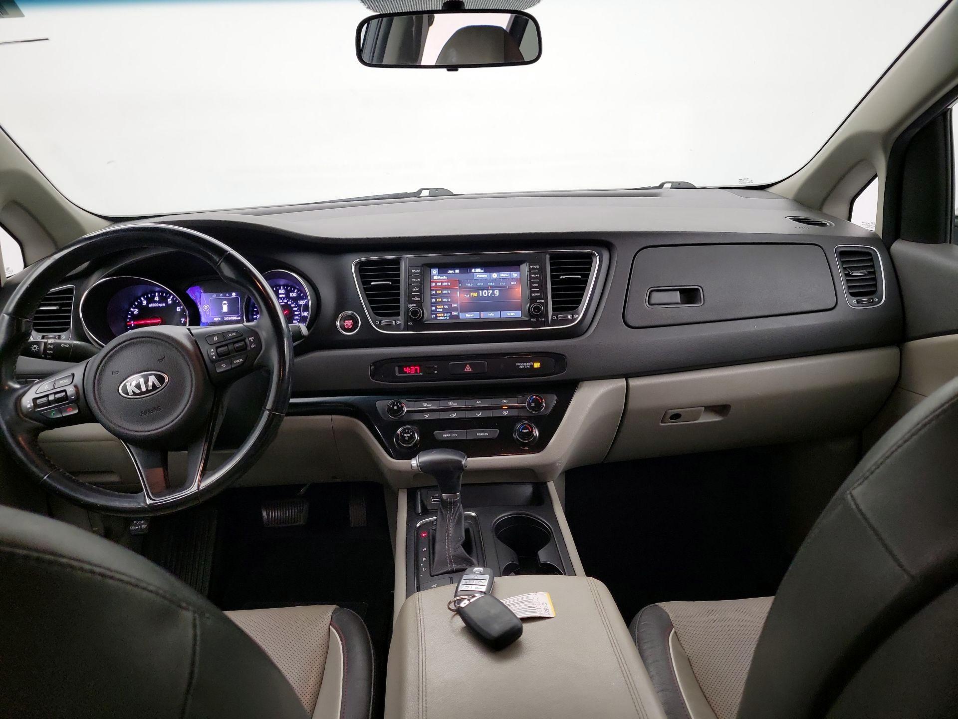 Thumbnail: 2017 Kia Sedona - 8